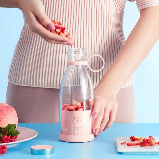 Portable Blender – USB Rechargeable Mini Juicer for Smoothies & Shakes